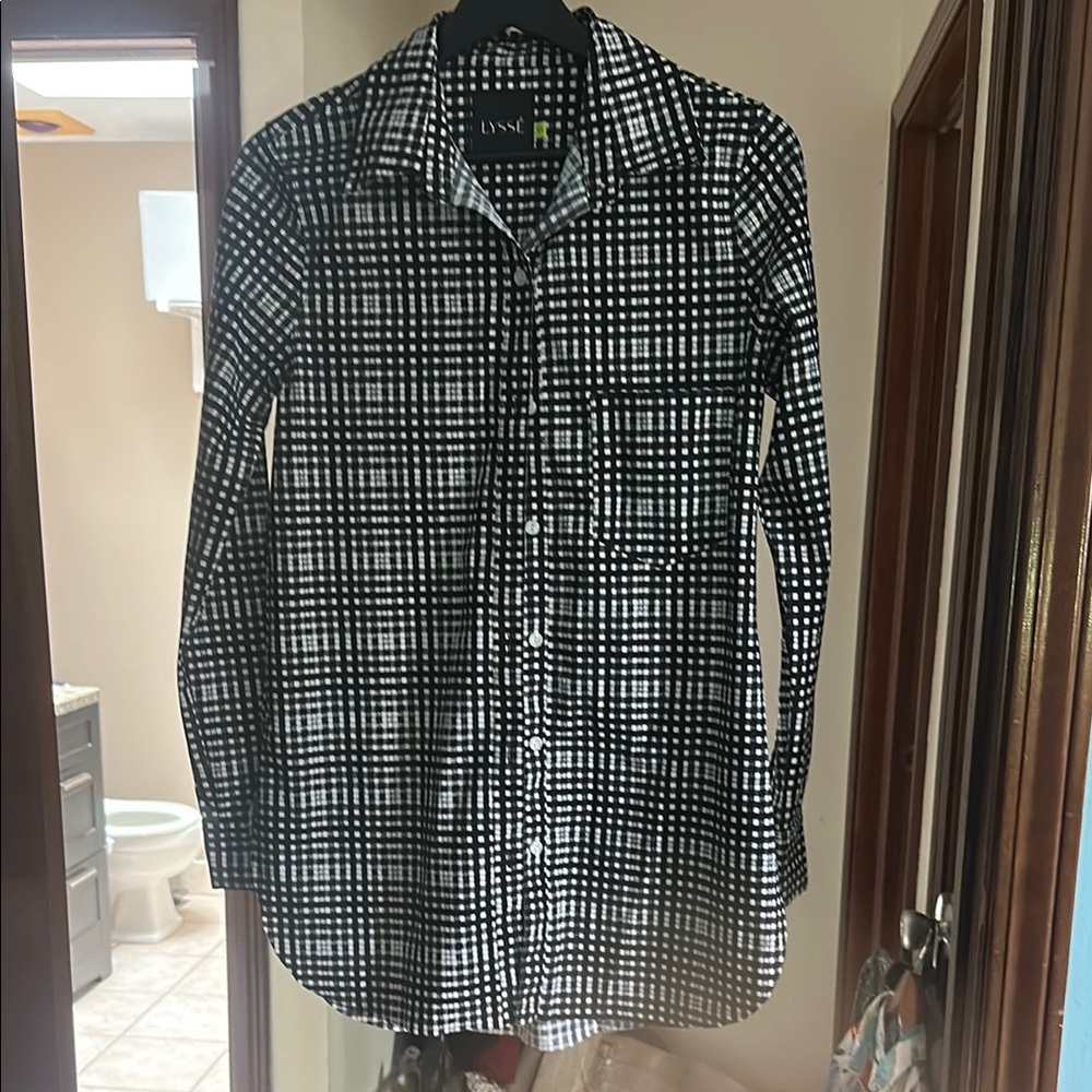 Lysse Black and White Button Down Shirt Top